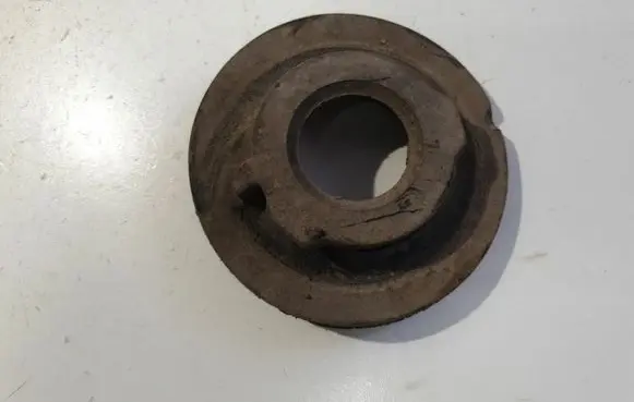 Skoda Octavia Mk2 (1Z) Front coil spring rubber mount 1k0512297d