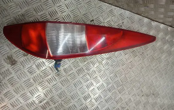 Rear/tail lights