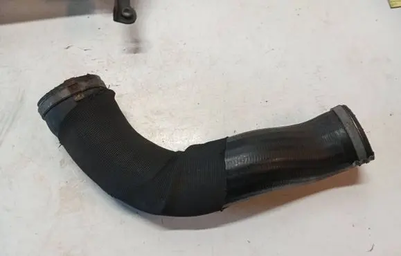 Volvo XC60 Intercooler hose/pipe 31370488