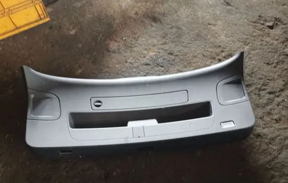 Audi A6 S6 C7 4G Tailgate trim 4G9867979T