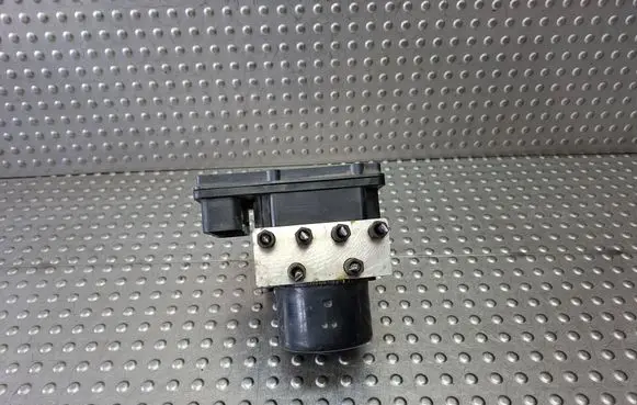 Jeep Grand Cherokee (WK) ABS Pump S27730158 P52089351AF 25092543033