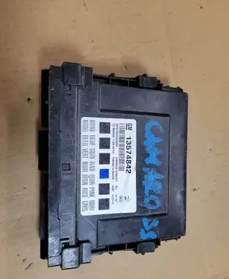 Chevrolet Camaro Central body control module 13574842 F00HJ00614