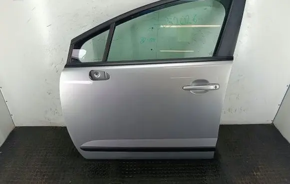 Peugeot 5008 Front door EZR