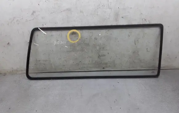Volkswagen Transporter - Caravelle T4 Rear side window
