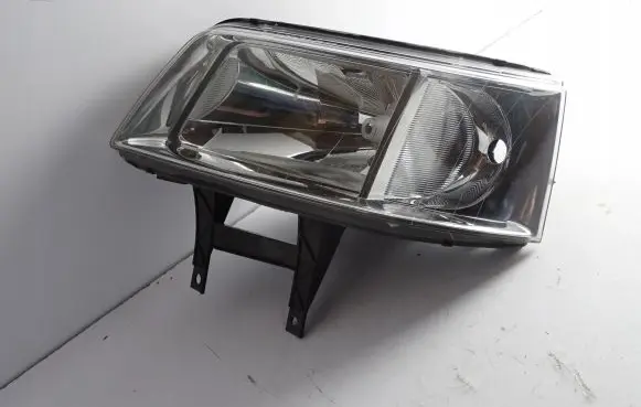Volkswagen Transporter - Caravelle T5 Headlight/headlamp