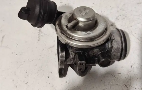 Audi A2 EGR valve 045131501D 239120076