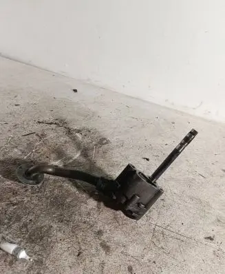 Audi A4 S4 B5 8D Oil pump 026115153A