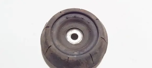 Coil spring mount