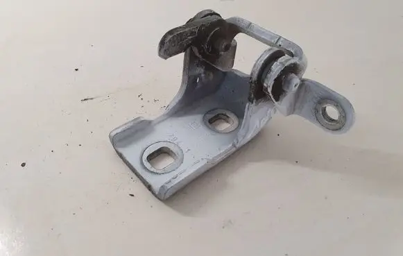 Opel Insignia A Front door upper hinge