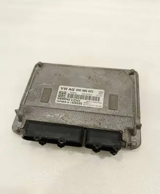 Skoda Fabia Mk2 (5J) Engine control unit/module 03D906023 3D906023 5WP4084604
