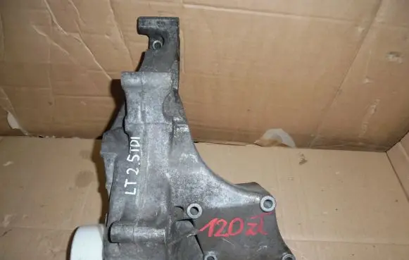 Volkswagen II LT Generator/alternator bracket 