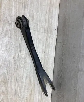 BMW 3 G20 G21 Rear upper control arm/wishbone 6878641