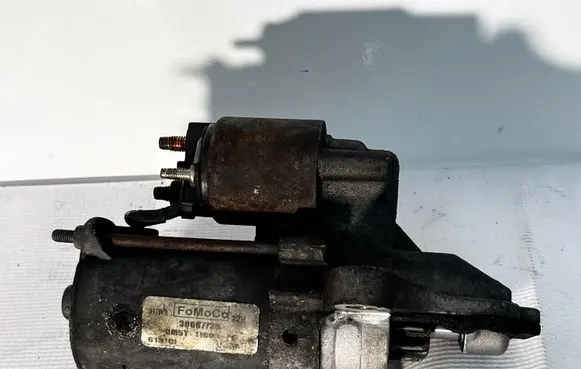 Volvo S40 Starter motor 30667738