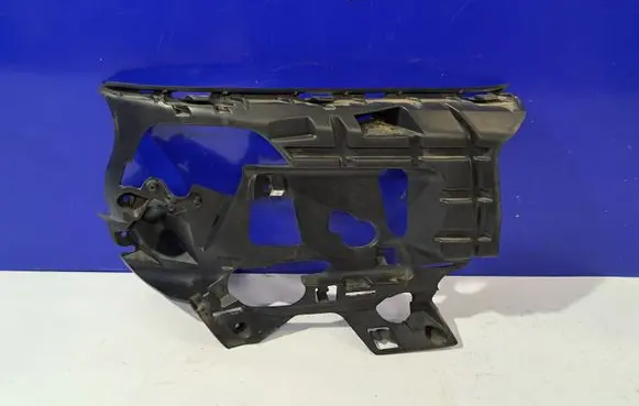 Front bumper mounting bracket