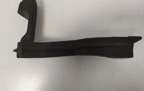 Fender foam support/seal