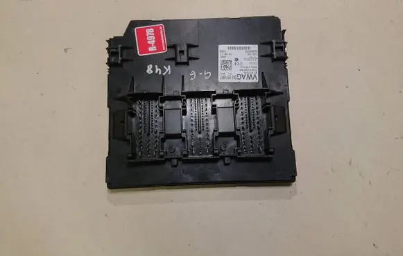Volkswagen Golf VI Other control units/modules 5K0937084F 5N050282 5WK49079