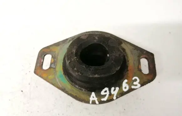 Citroen Xsara Picasso Engine mount bracket