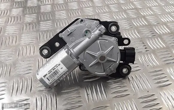 Mercedes-Benz C W205 Wiper motor w000060243