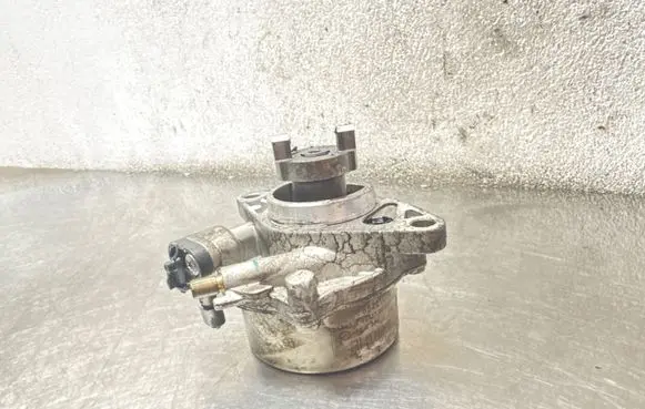 Opel Astra H Vacuum pump 55221036 7025530000 12T348
