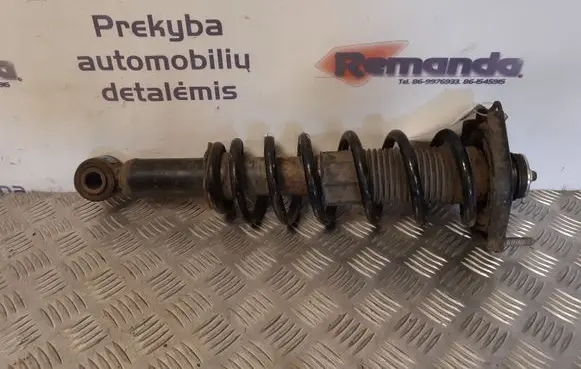 Toyota Corolla E120 E130 Front shock absorber/damper 48530 6897