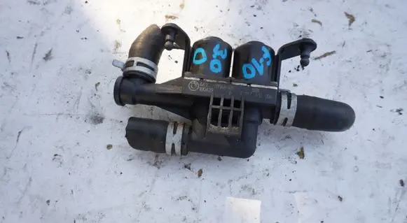 BMW 5 F10 F11 Coolant heater control valve 