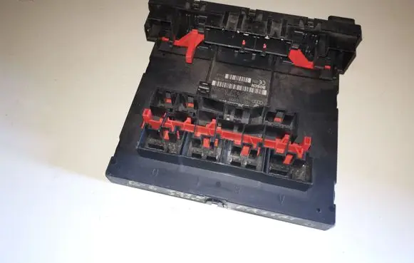 Volkswagen PASSAT B6 Comfort/convenience module 3C0937049L