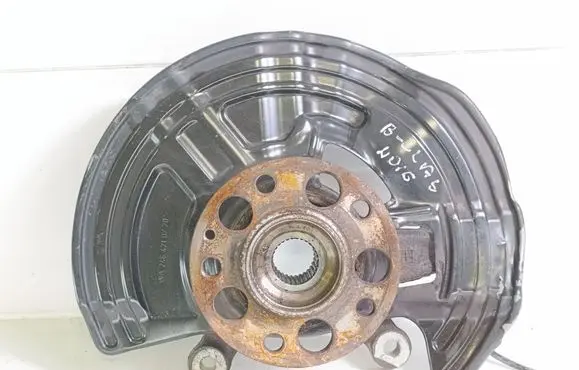 Mercedes-Benz B W246 W242 Front wheel hub spindle knuckle A2464210720