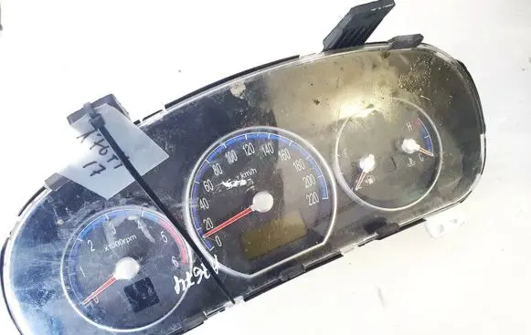 Hyundai Santa Fe Speedometer (instrument cluster) 1164200070 11642-00070