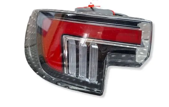 Opel Mokka B Rear/tail lights S27635191 9833721880