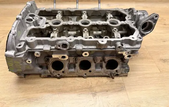 Audi A8 S8 D4 4H Engine head 06E103404P 06E103286