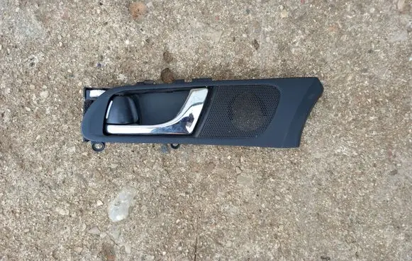 Subaru Legacy Front door interior handle
