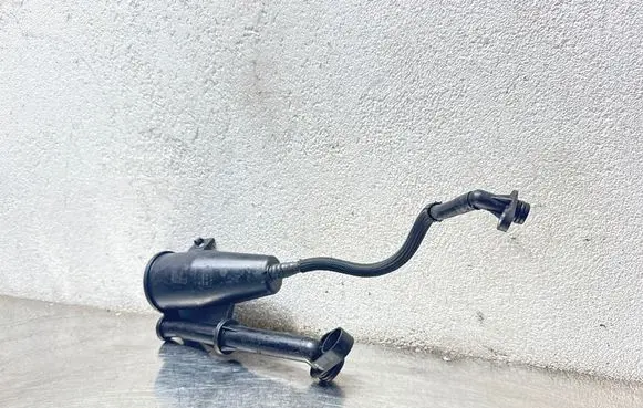 Opel Insignia A Oil breather separator 55567249