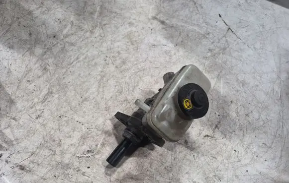 Lexus IS 220D-250-350 Master brake cylinder