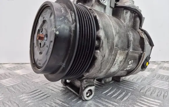 Mercedes-Benz CLS C219 Air conditioning (A/C) compressor (pump) A0012301411