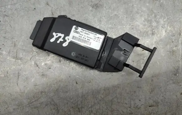 Volkswagen PASSAT CC Other control units/modules 3C8919965