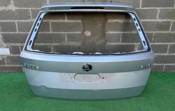 Skoda Fabia Mk3 (NJ) Truck tailgate 