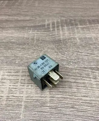 BMW 5 E39 Other relay 1391397 899547