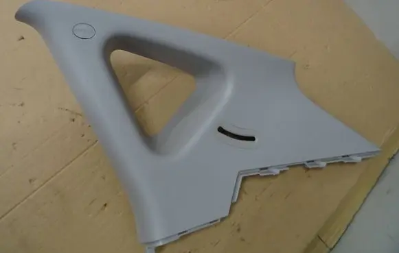 Hyundai i30 (B) pillar trim (top) 