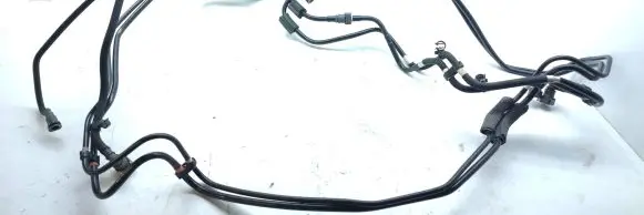 Opel Vivaro Fuel line/pipe/hose 9835425480