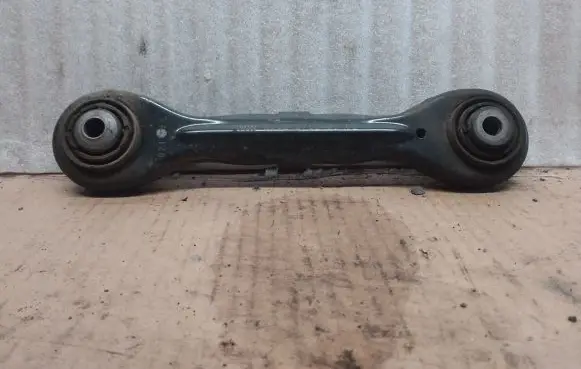 BMW 1 E81 E87 Rear upper control arm/wishbone 6765245