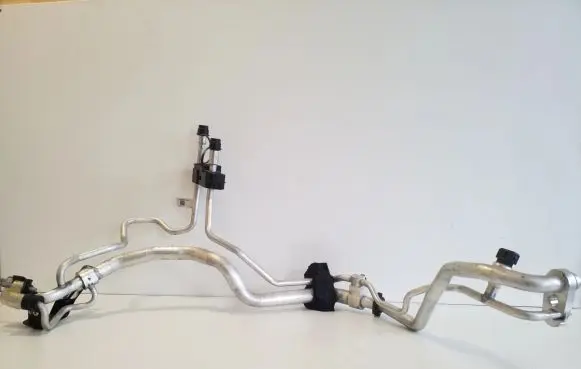 Land Rover Evoque II Air conditioning (A/C) pipe/hose K8D219A834BC
