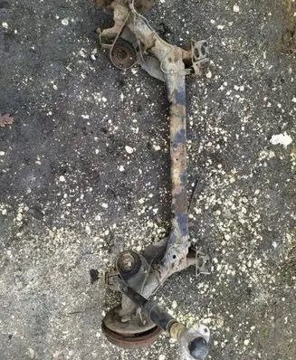 Skoda Octavia Mk1 (1U) Rear axle beam with reductor 