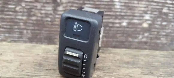 Volvo S70 V70 V70 XC Headlight level height control switch 9162960