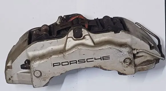 Porsche Cayenne (9PA) Front brake caliper 18ZR