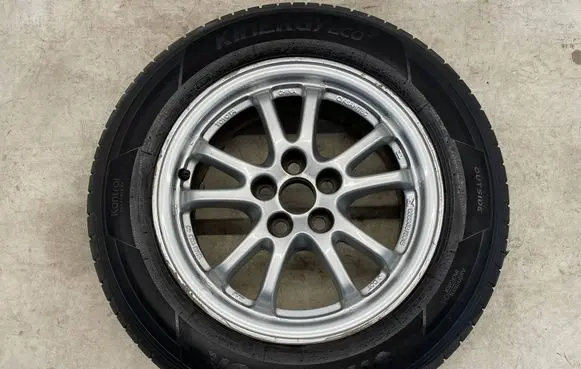Toyota Prius (XW50) R15 alloy rim