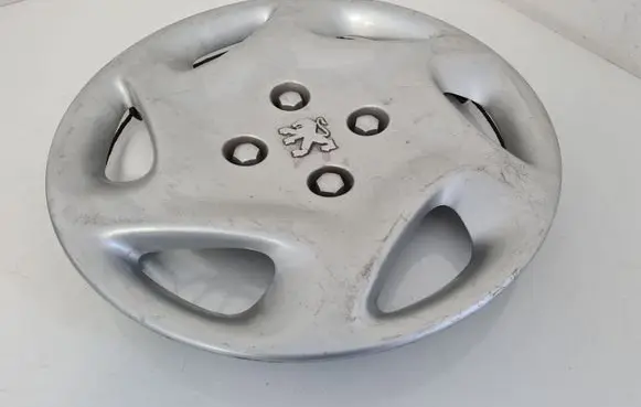 Peugeot 306 R14 wheel hub/cap/trim 9628302077