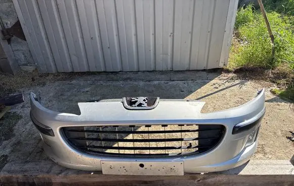 Peugeot 407 Front bumper 9644644377