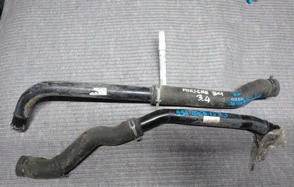 Porsche 911 996 Engine coolant pipe/hose