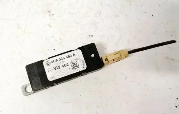 Volkswagen PASSAT B6 Antenna control unit 3c9035552a 12014600