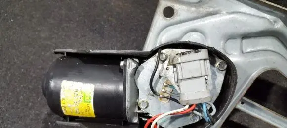 Renault Megane I Wiper motor 50548402